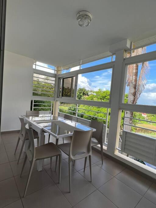 Appartement F4 Petit Bourg Exterior photo
